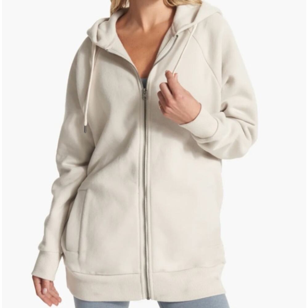 Vuori Women's Cream Zip-Up Hoodie